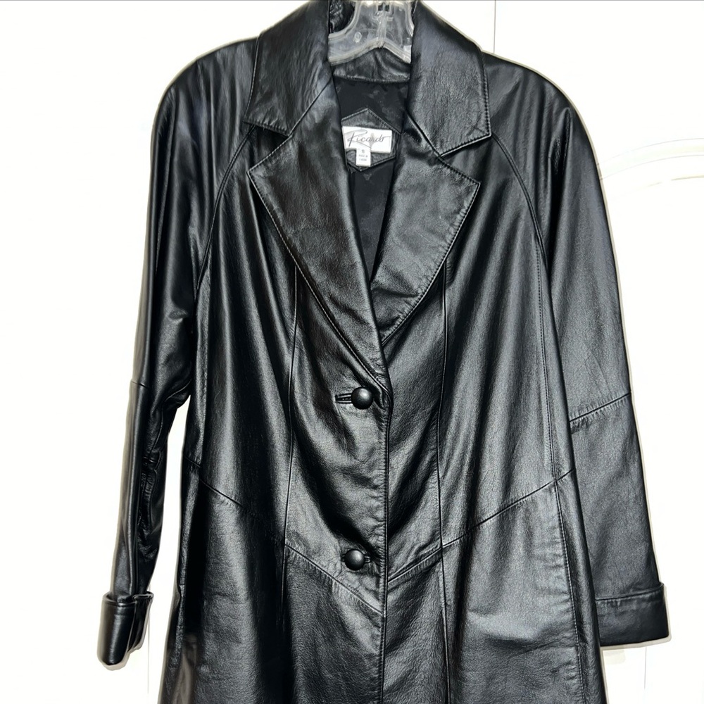 Ricardo women’s small leather trench coat